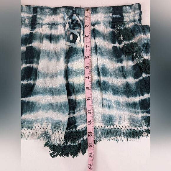 Tie-dye Lightweight Teal White Shorts Etc. by Lazy Daisy Women's size Medium - Picture 4 of 6